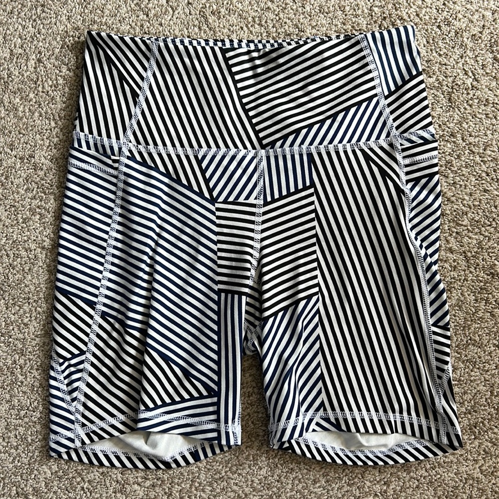 ON Active Go-Dry Bike Shorts